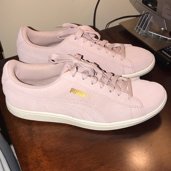 mauve pumas
